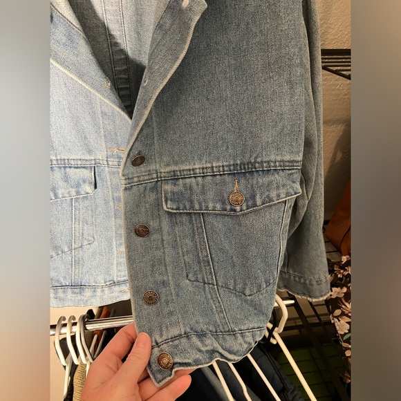 Jean Jacket - Picture 3 of 4